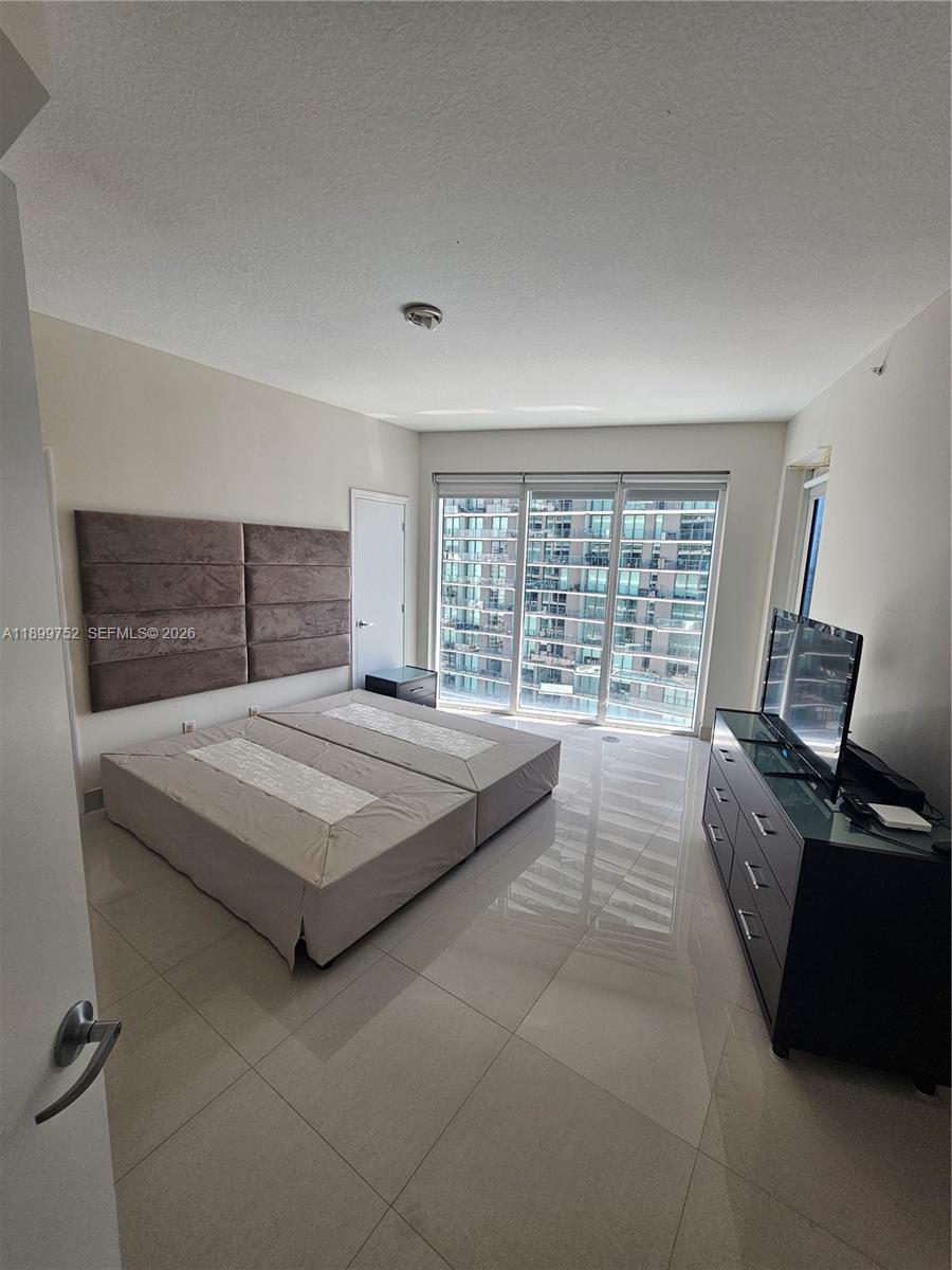 60 SW 13 St #1900, Miami FL 33130