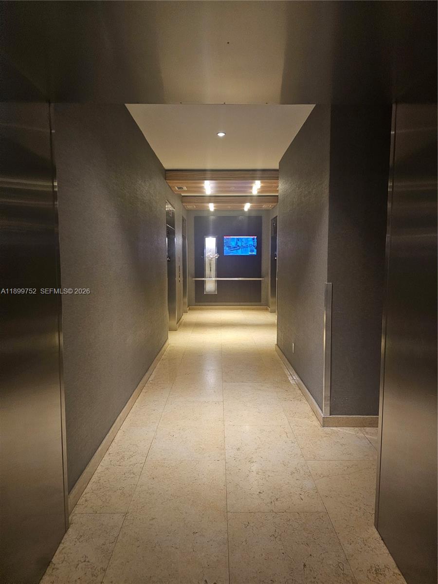 60 SW 13 St #1900, Miami FL 33130