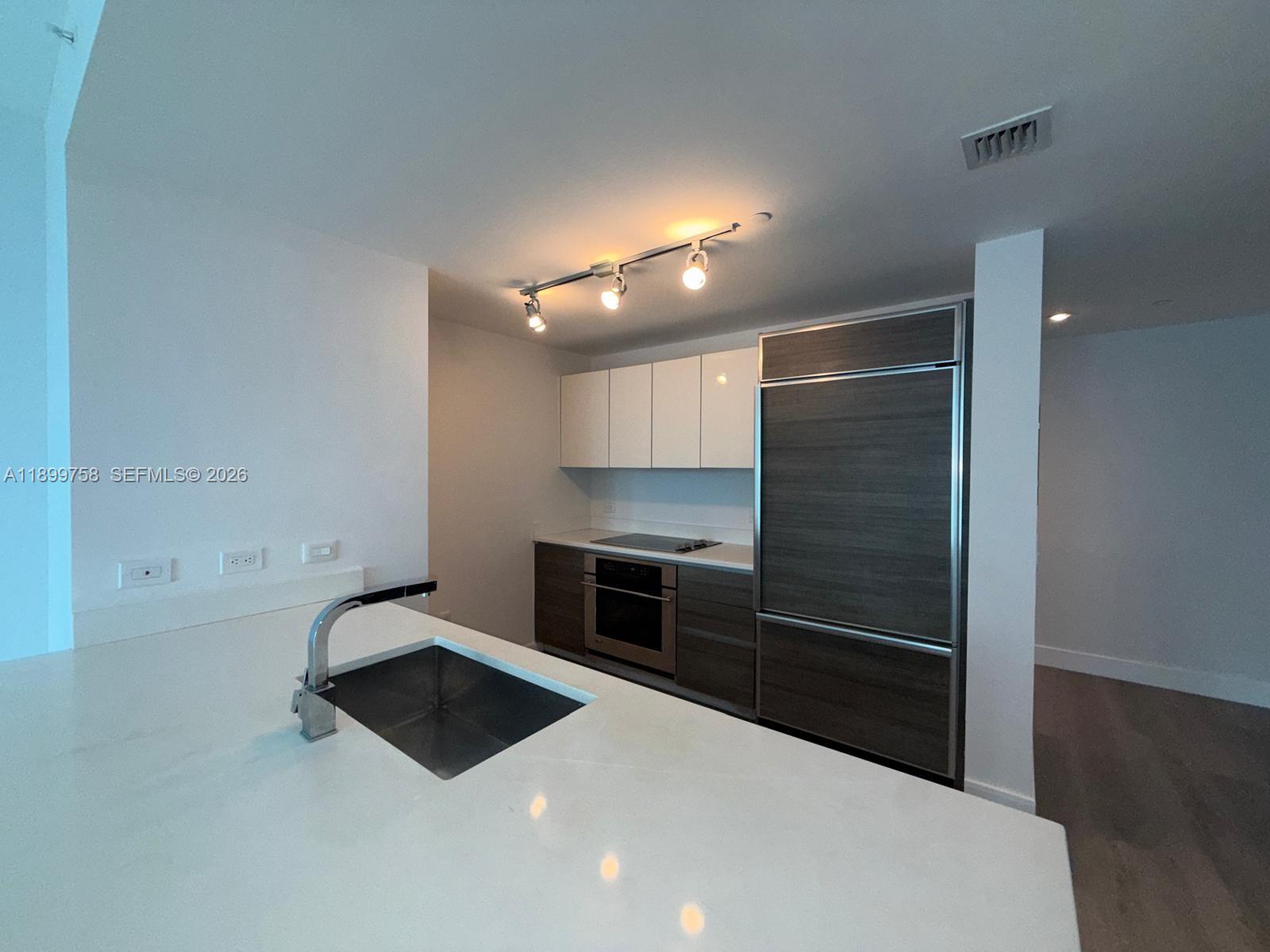 1100 S Miami Ave #2303, Miami FL 33130