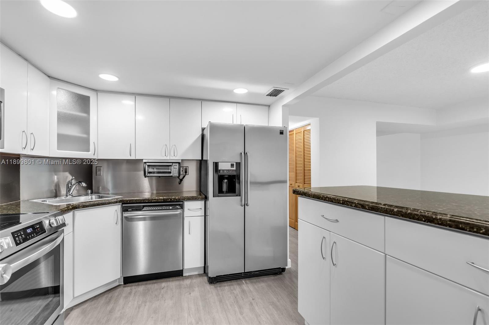 2333 Brickell Ave #PH208, Miami FL 33129