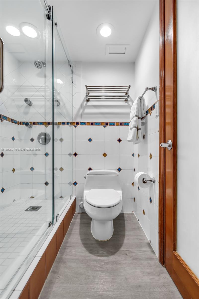 2333 Brickell Ave #PH208, Miami FL 33129