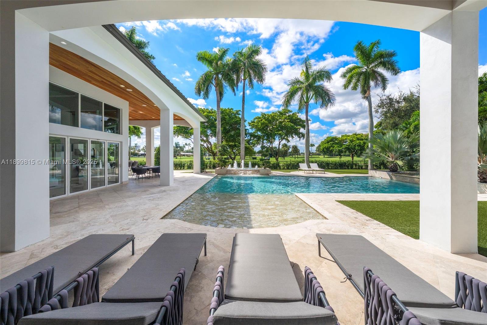 2800 NE 40th St, Fort Lauderdale FL 33308