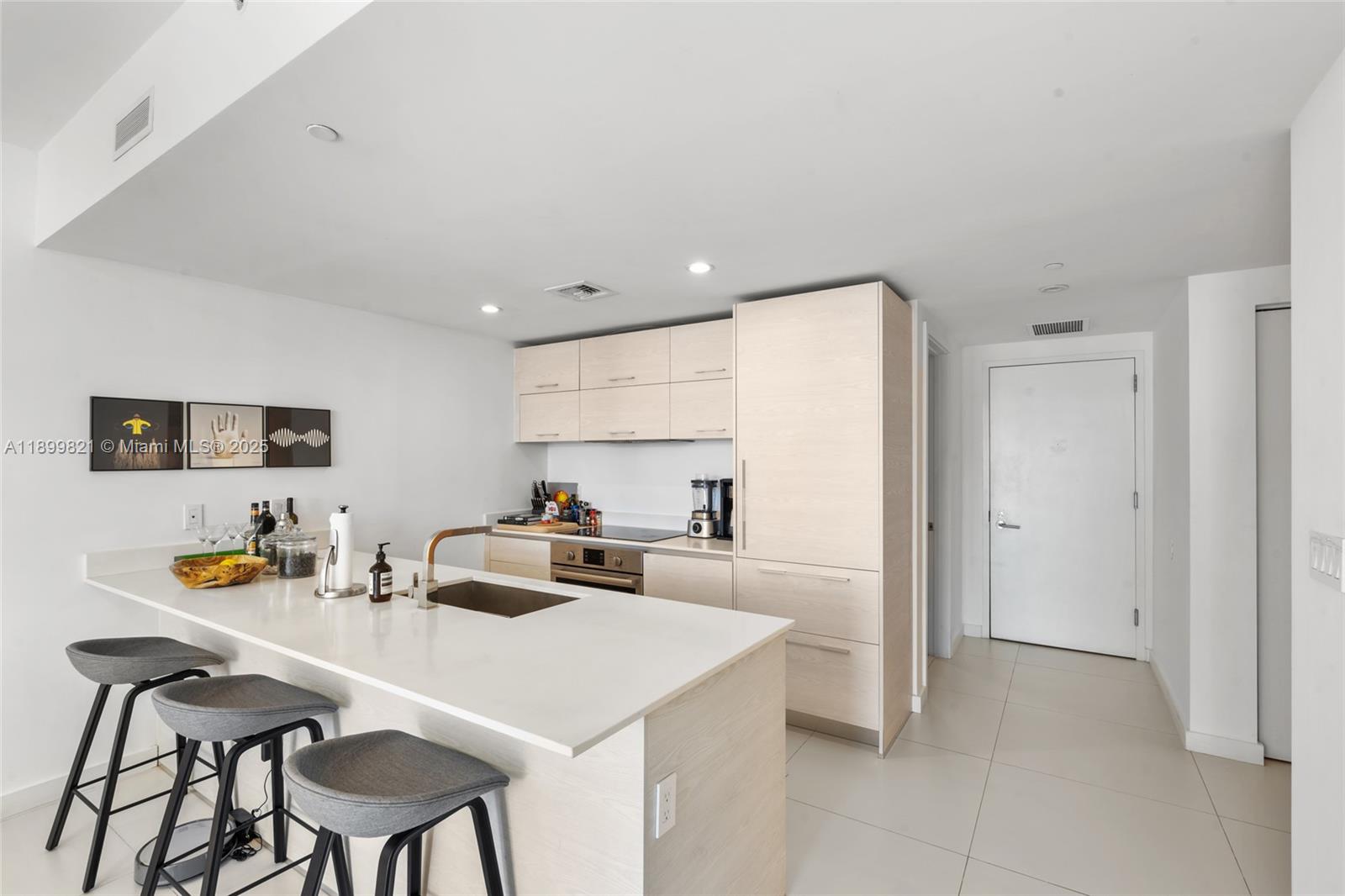 1300 S Miami Ave #2803, Miami FL 33130