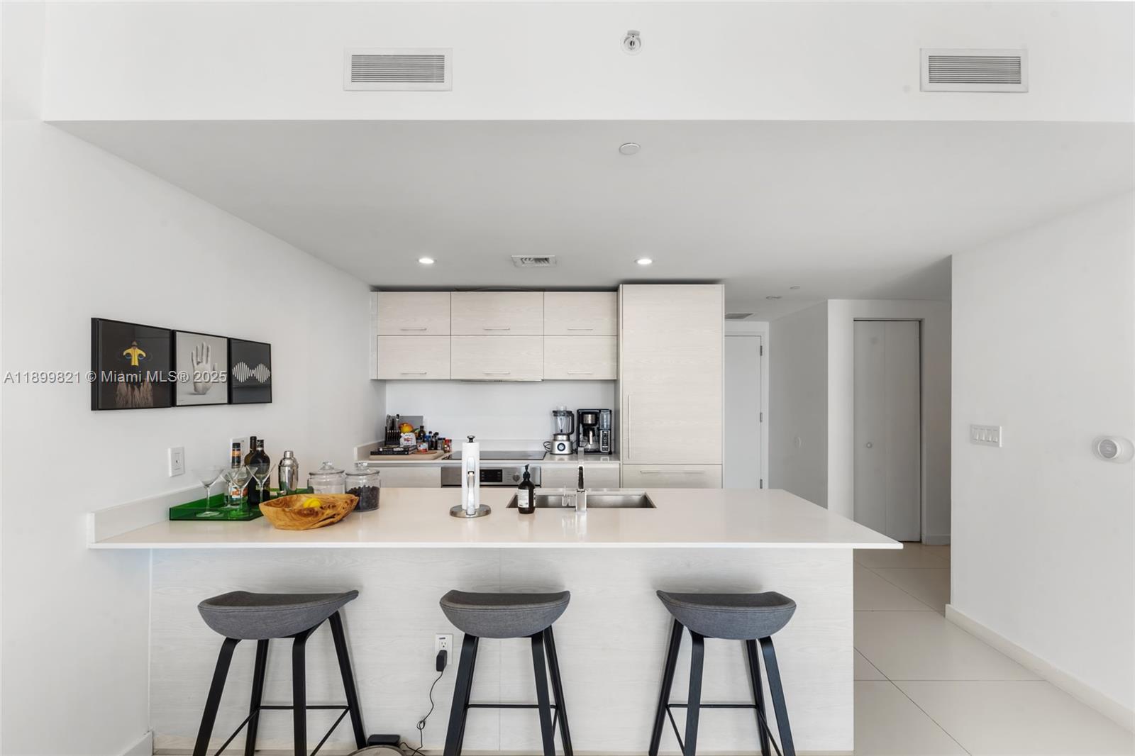 1300 S Miami Ave #2803, Miami FL 33130