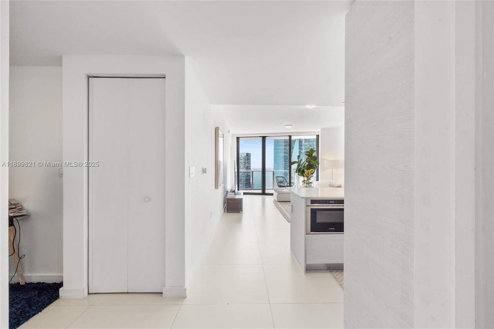 1300 S Miami Ave #2803, Miami FL 33130