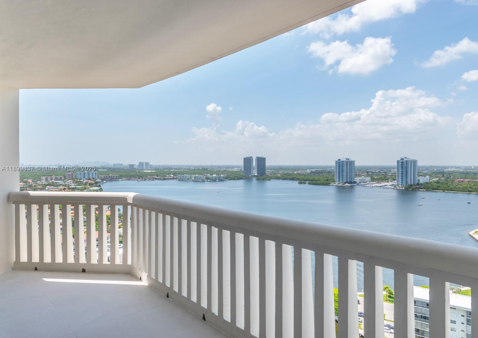 1000 Island Blvd #2511, Aventura FL 33160