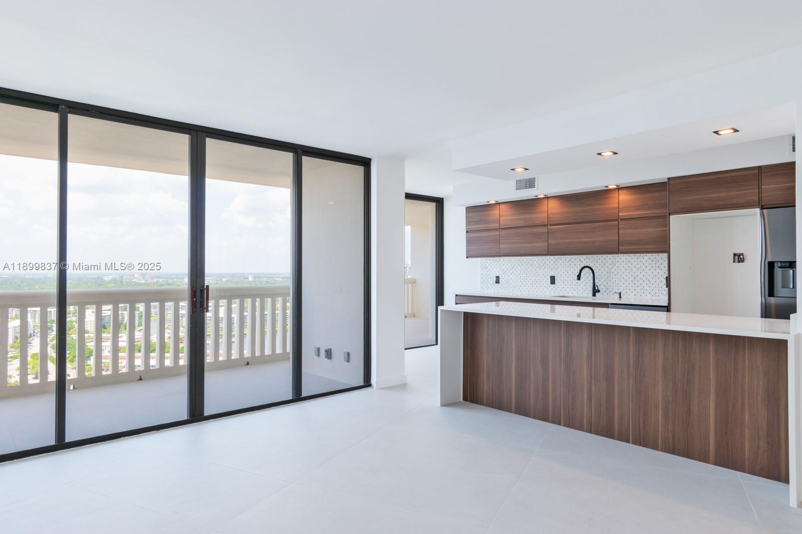 1000 Island Blvd #2511, Aventura FL 33160