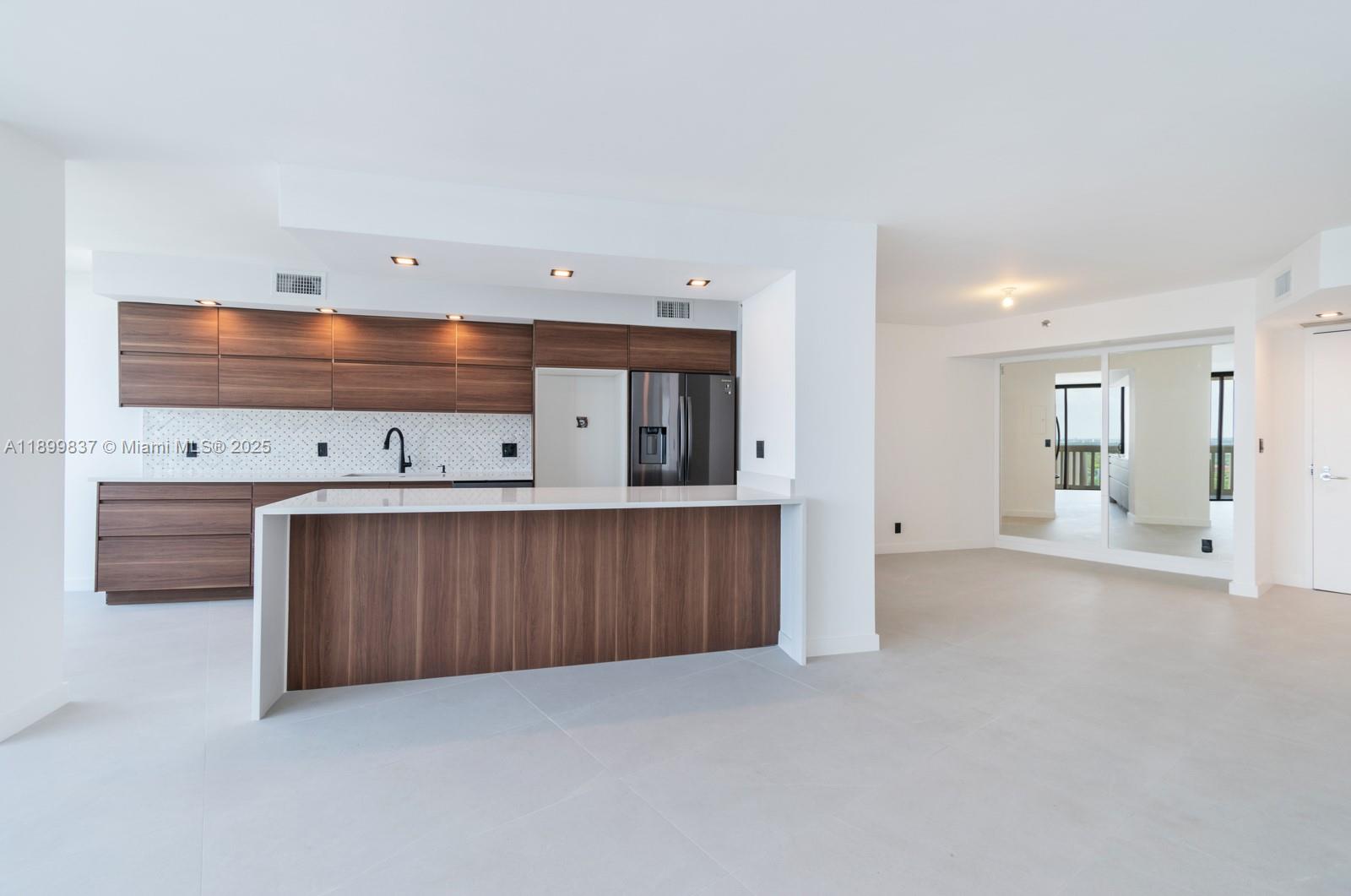 1000 Island Blvd #2511, Aventura FL 33160