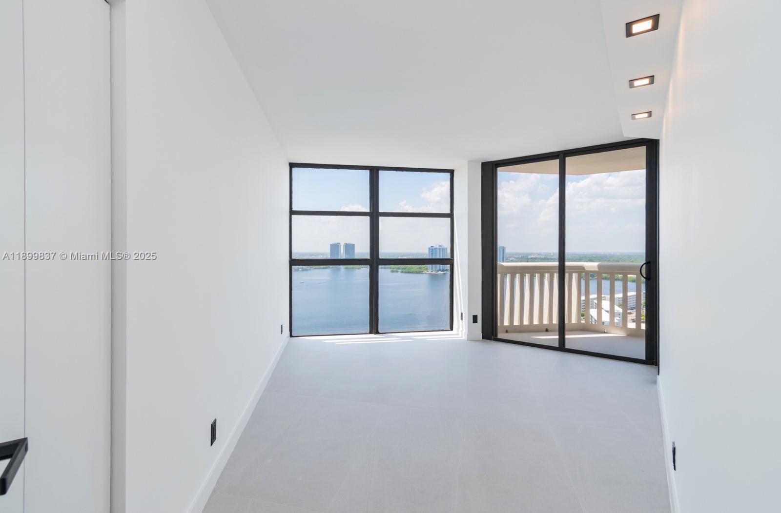 1000 Island Blvd #2511, Aventura FL 33160
