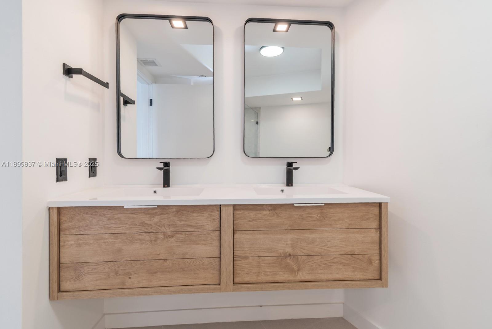 1000 Island Blvd #2511, Aventura FL 33160