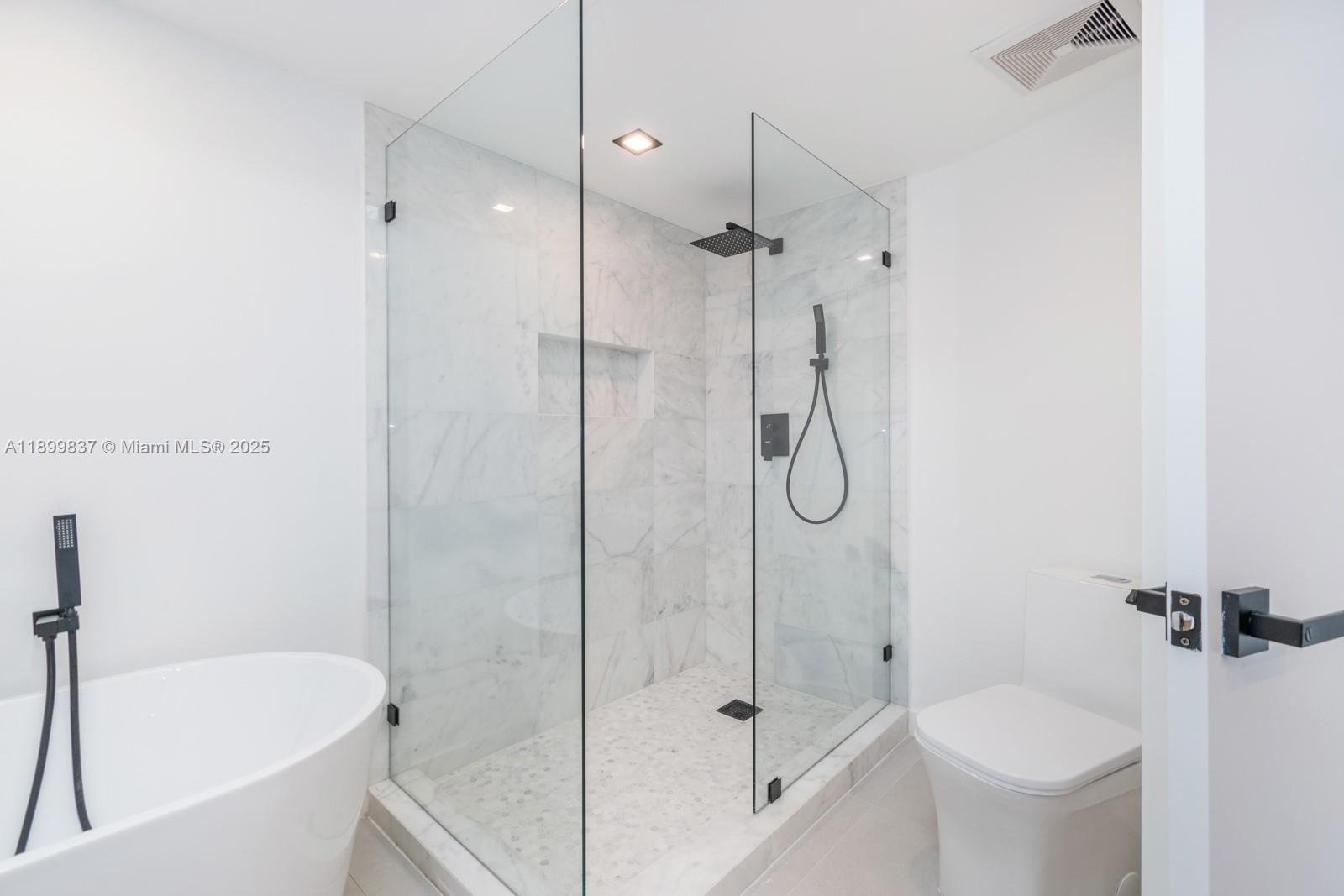 1000 Island Blvd #2511, Aventura FL 33160