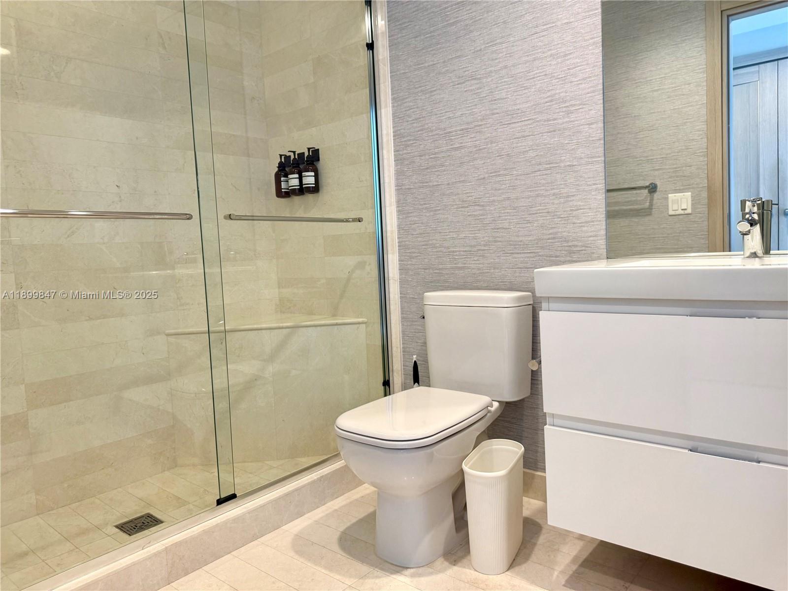 17111 Biscayne Blvd #409, North Miami Beach FL 33160