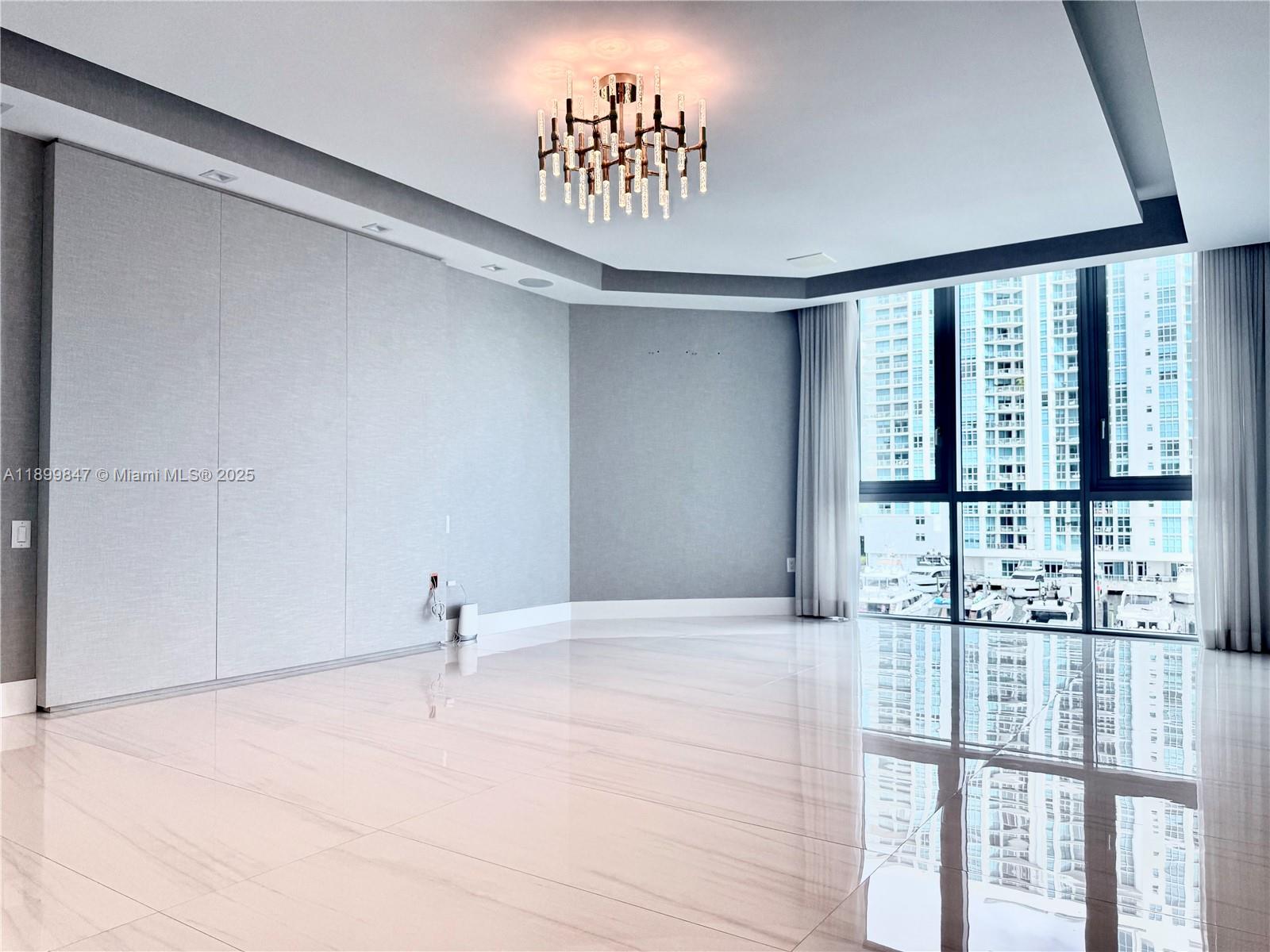 17111 Biscayne Blvd #409, North Miami Beach FL 33160