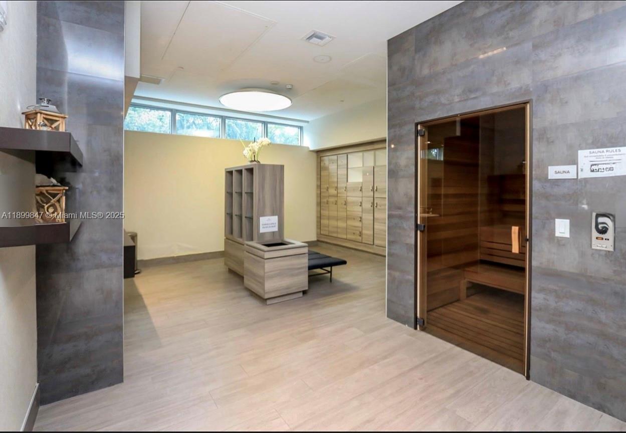 17111 Biscayne Blvd #409, North Miami Beach FL 33160