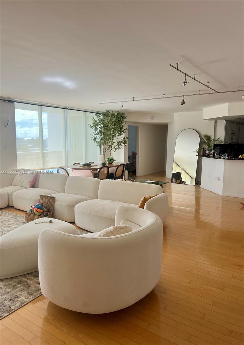 1900 Sunset Harbour Dr #1205/07, Miami Beach FL 33139