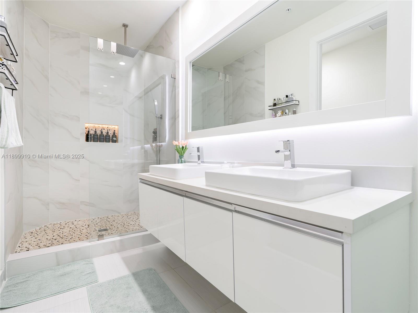 10245 NW 63rd Ter #206, Doral FL 33178