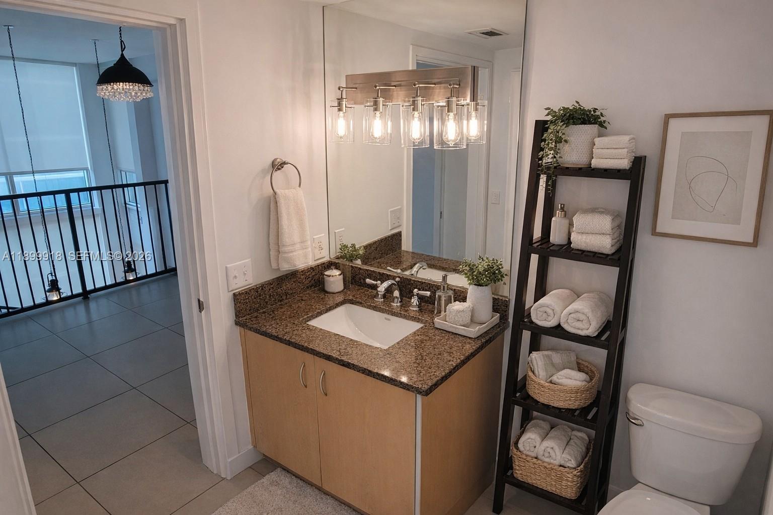 300 S Biscayne Blvd #L-1004, Miami FL 33131