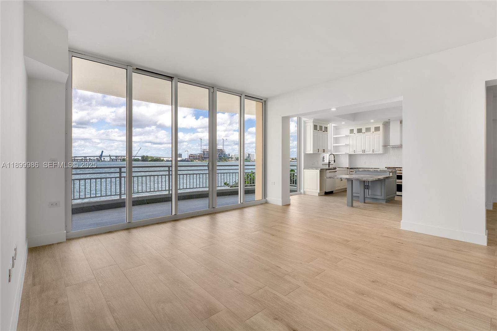 848 Brickell Key Dr #204, Miami FL 33131