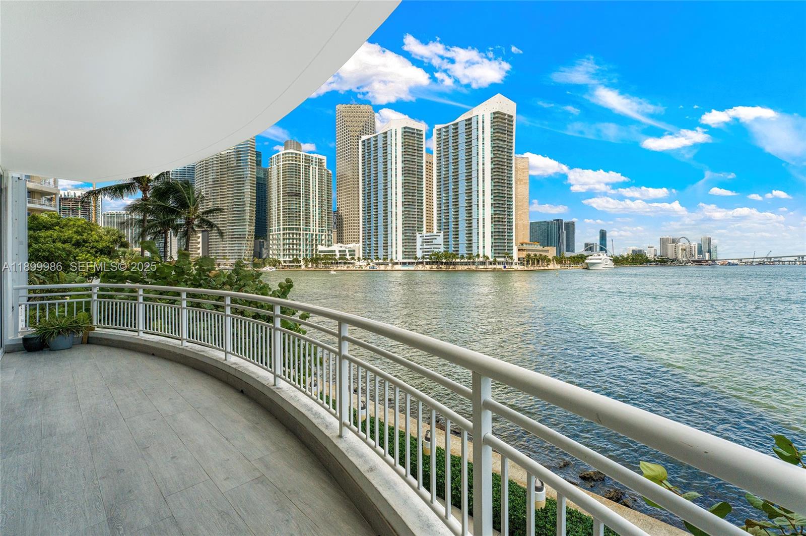 848 Brickell Key Dr #204, Miami FL 33131