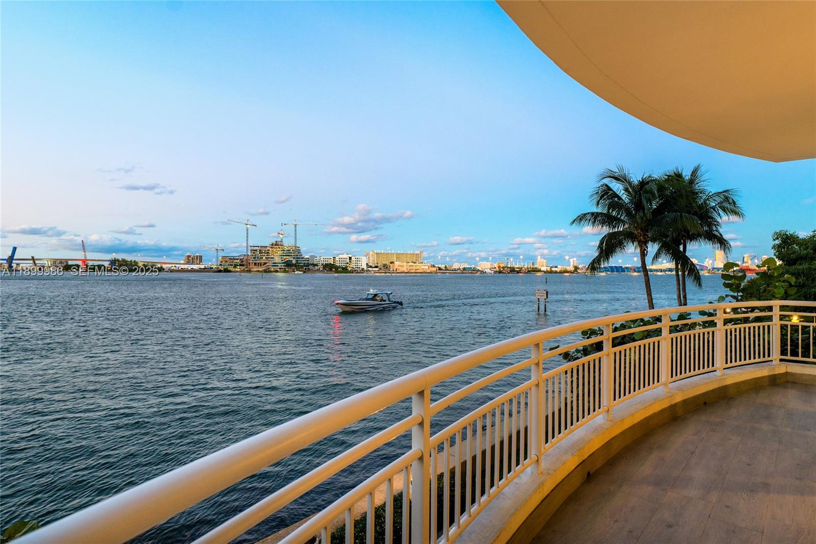 848 Brickell Key Dr #204, Miami FL 33131