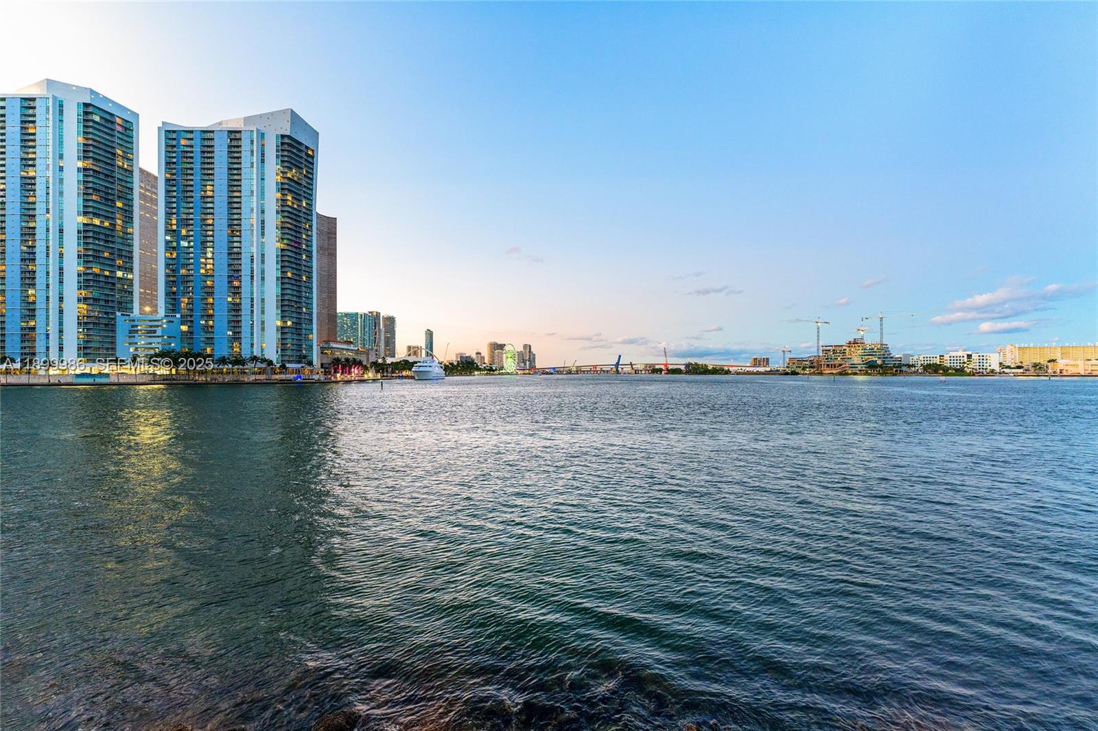 848 Brickell Key Dr #204, Miami FL 33131