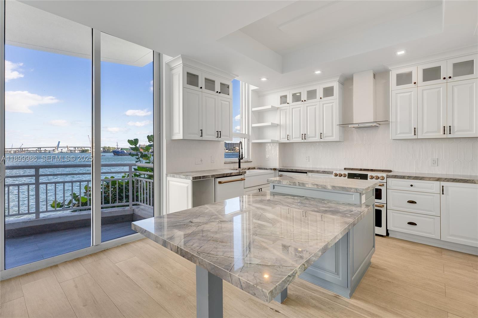 848 Brickell Key Dr #204, Miami FL 33131