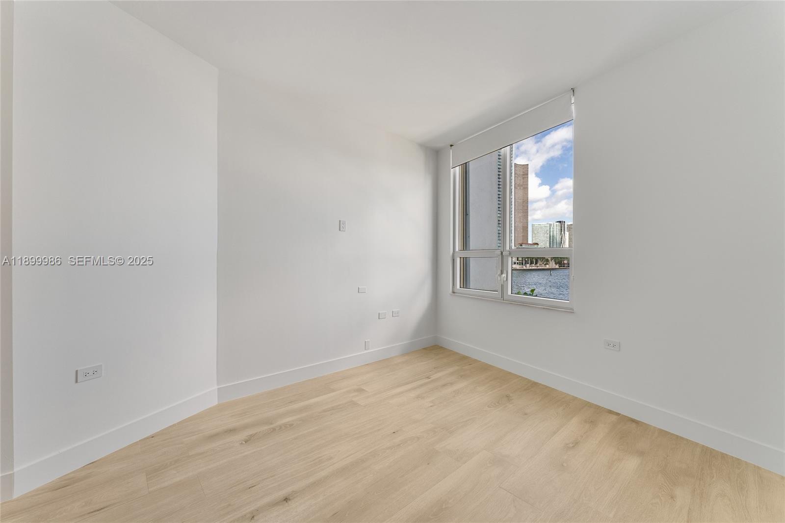848 Brickell Key Dr #204, Miami FL 33131