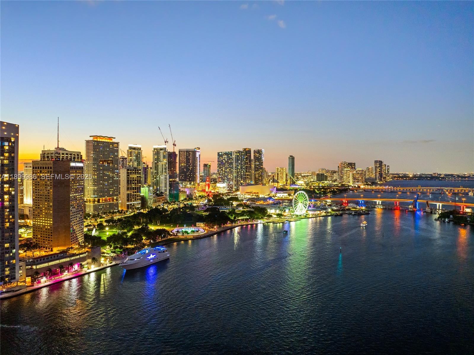 848 Brickell Key Dr #204, Miami FL 33131