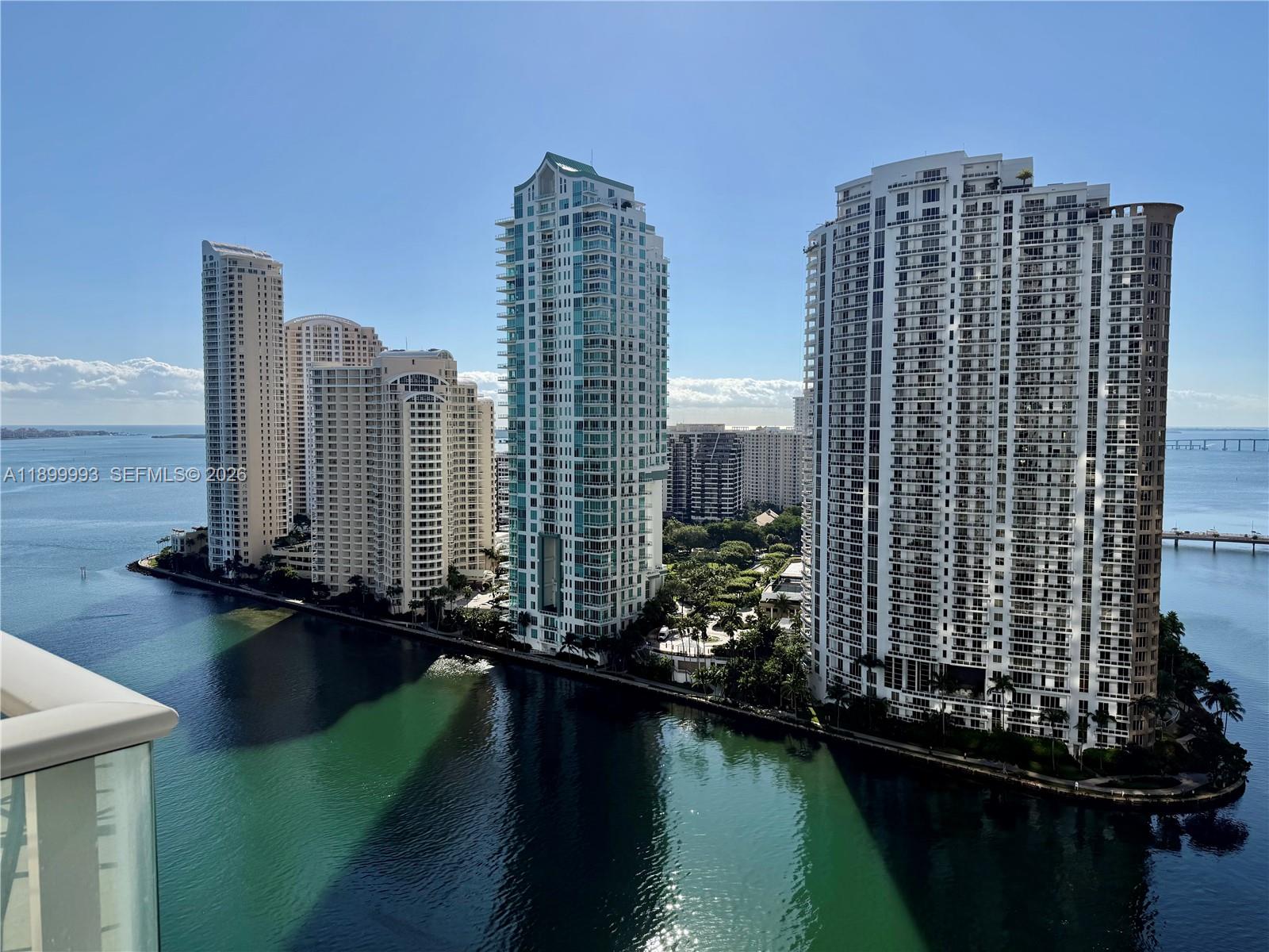 300 S Biscayne Blvd #2006, Miami FL 33131