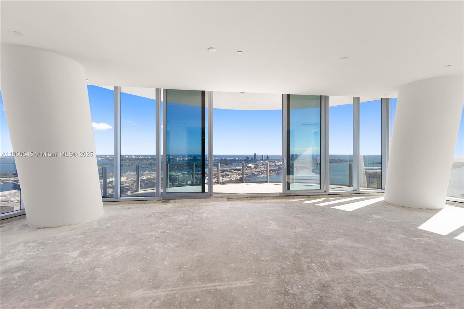 300 Biscayne Boulevard Way #5201E, Miami FL 33131
