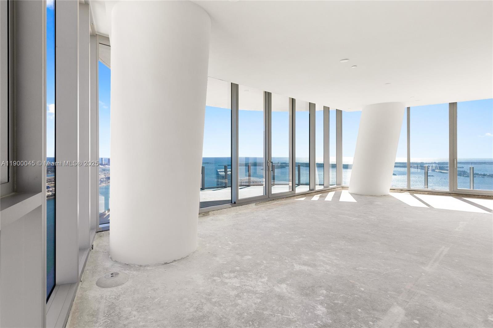 300 Biscayne Boulevard Way #5201E, Miami FL 33131