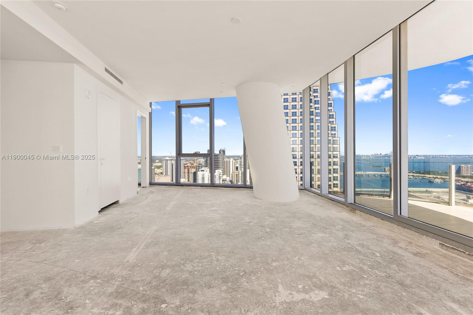 300 Biscayne Boulevard Way #5201E, Miami FL 33131