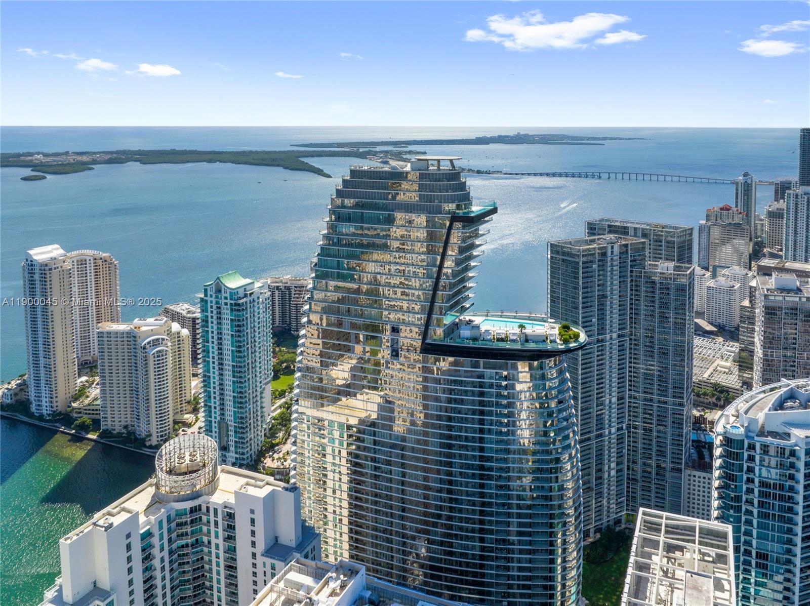 300 Biscayne Boulevard Way #5201E, Miami FL 33131
