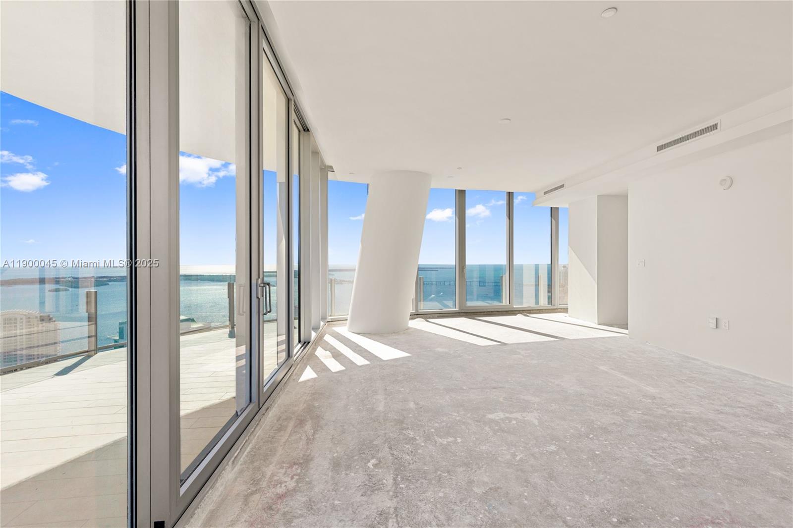 300 Biscayne Boulevard Way #5201E, Miami FL 33131