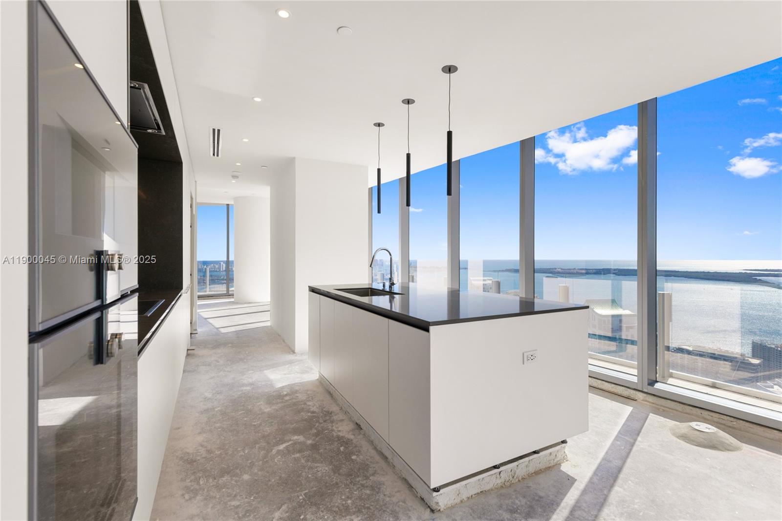 300 Biscayne Boulevard Way #5201E, Miami FL 33131
