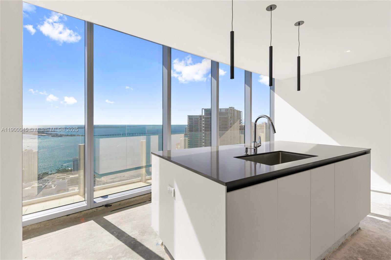 300 Biscayne Boulevard Way #5201E, Miami FL 33131