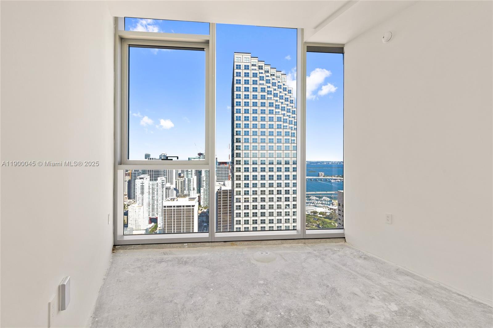 300 Biscayne Boulevard Way #5201E, Miami FL 33131