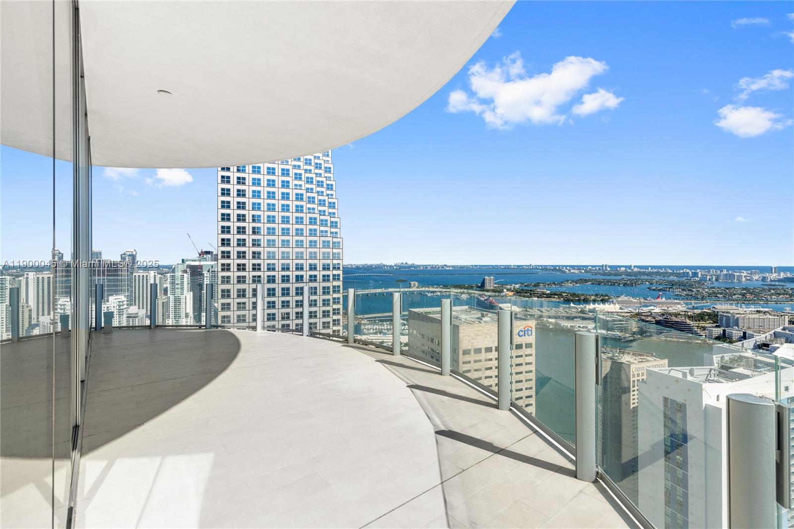 300 Biscayne Boulevard Way #5201E, Miami FL 33131