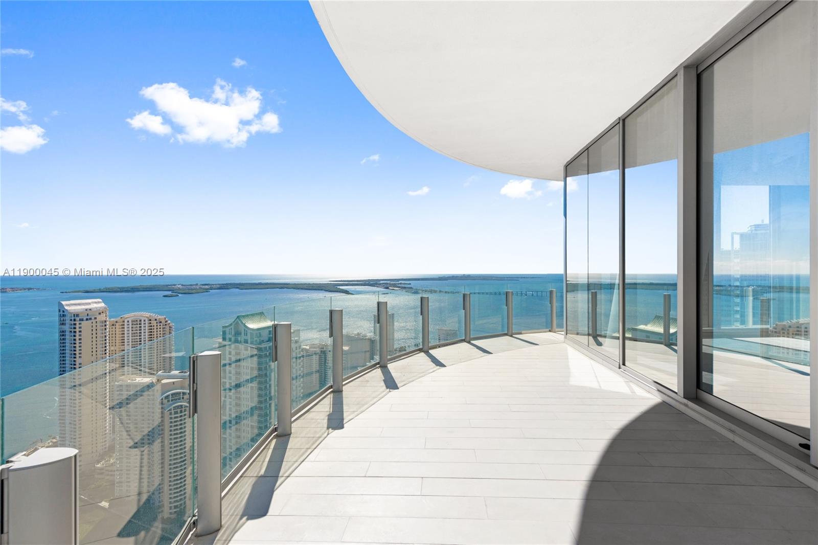 300 Biscayne Boulevard Way #5201E, Miami FL 33131