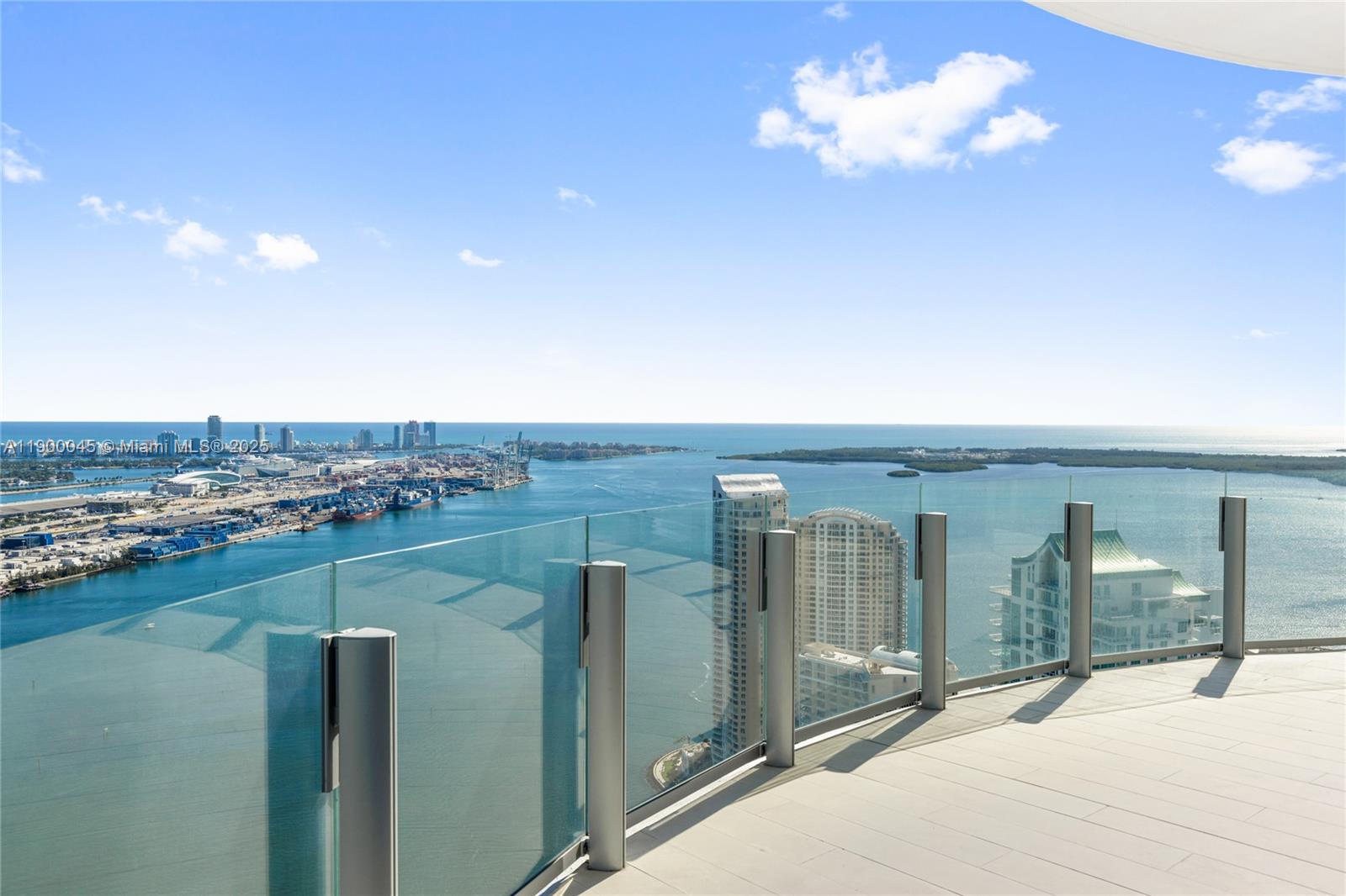 300 Biscayne Boulevard Way #5201E, Miami FL 33131