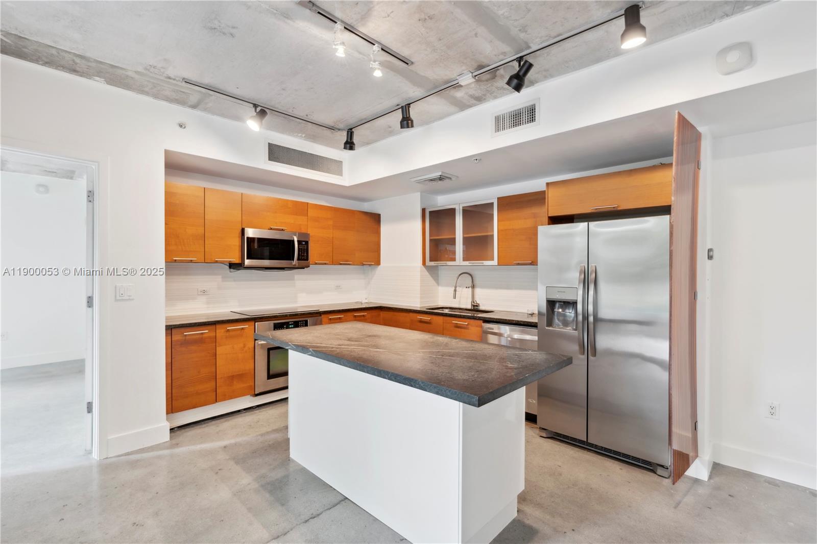 3451 NE 1st Ave #M0707, Miami FL 33137