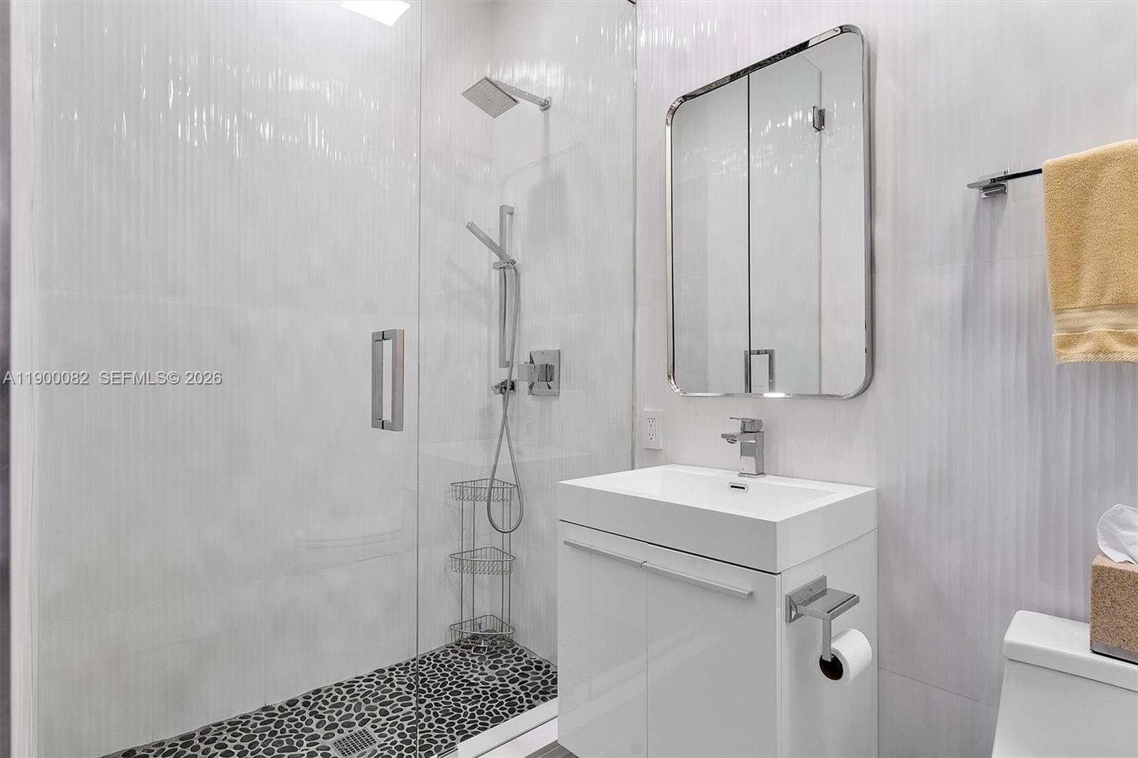 900 Brickell Key Blvd #3103, Miami FL 33131