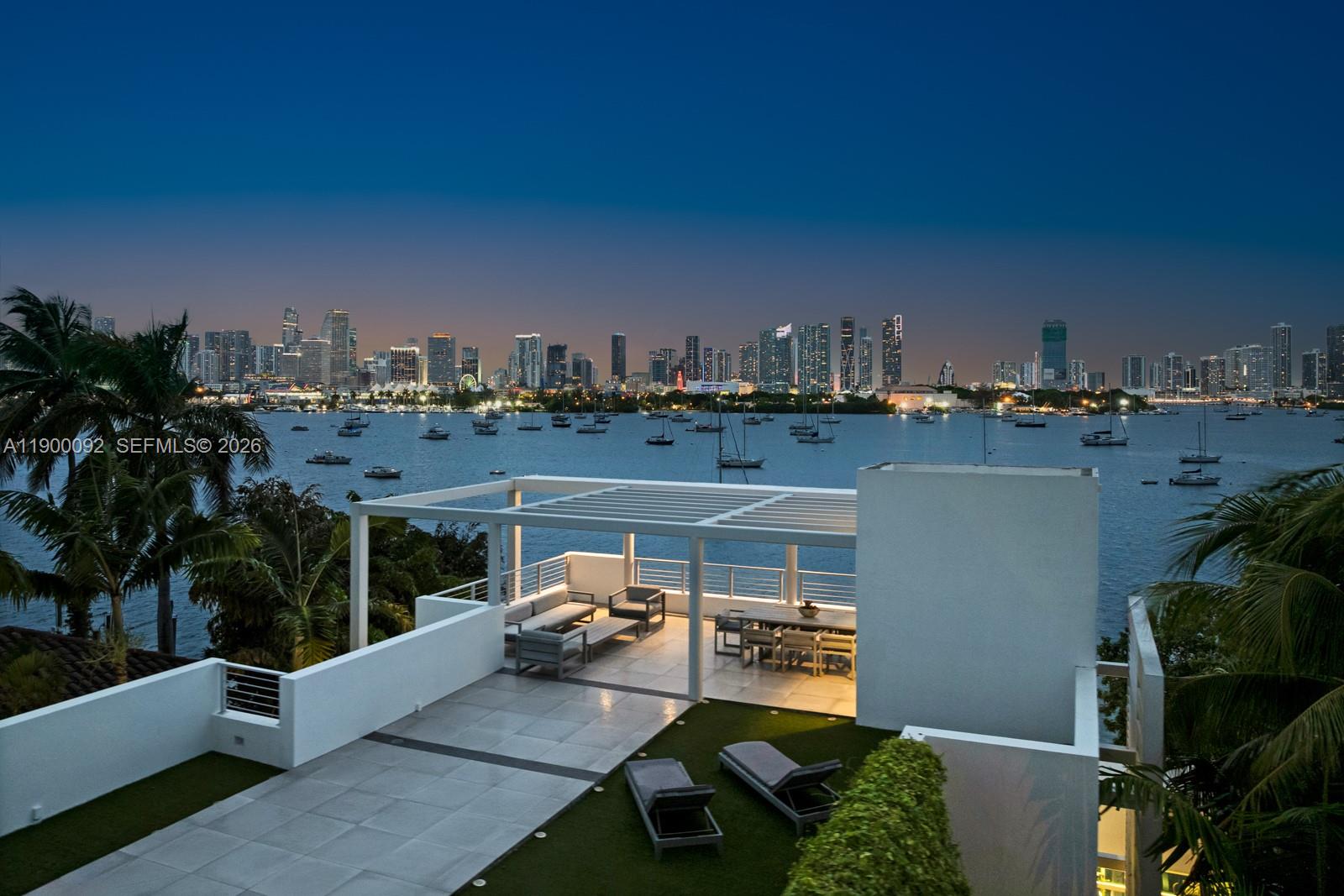 440 S Hibiscus Dr, Miami Beach FL 33139