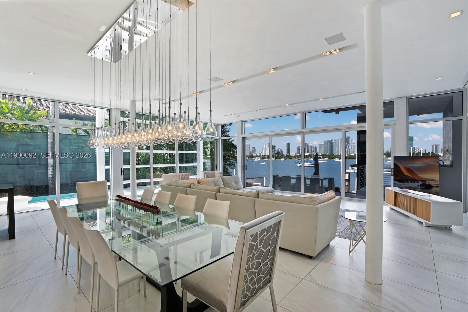 440 S Hibiscus Dr, Miami Beach FL 33139
