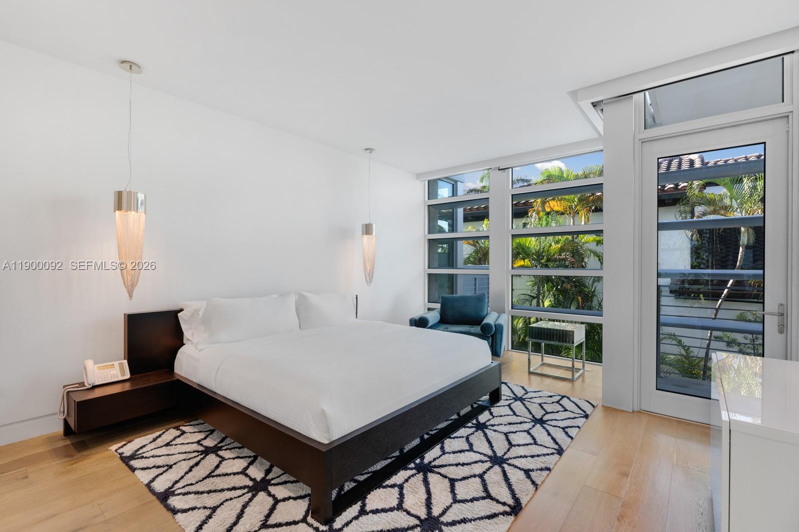 440 S Hibiscus Dr, Miami Beach FL 33139