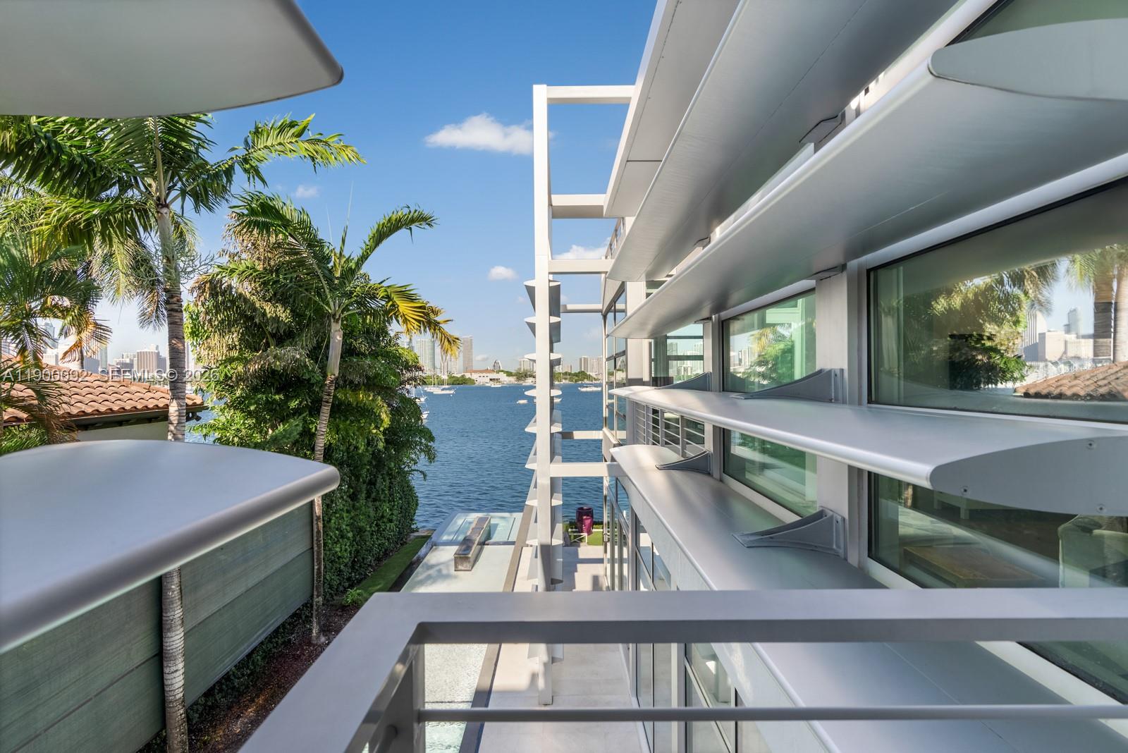 440 S Hibiscus Dr, Miami Beach FL 33139