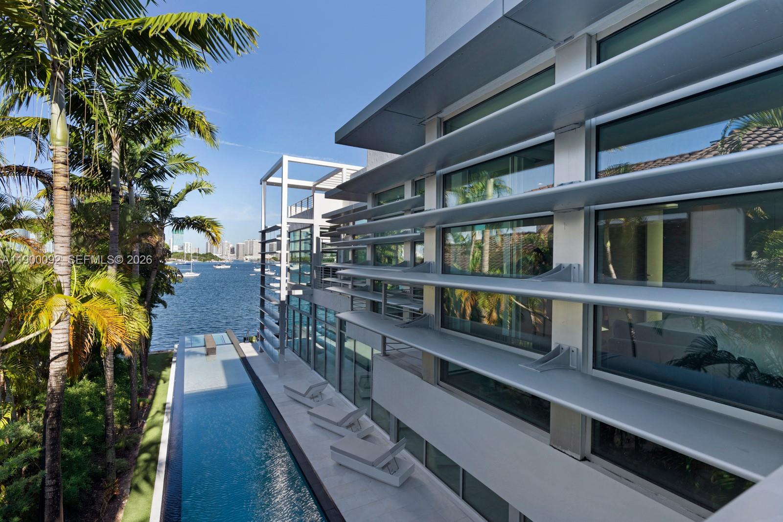 440 S Hibiscus Dr, Miami Beach FL 33139