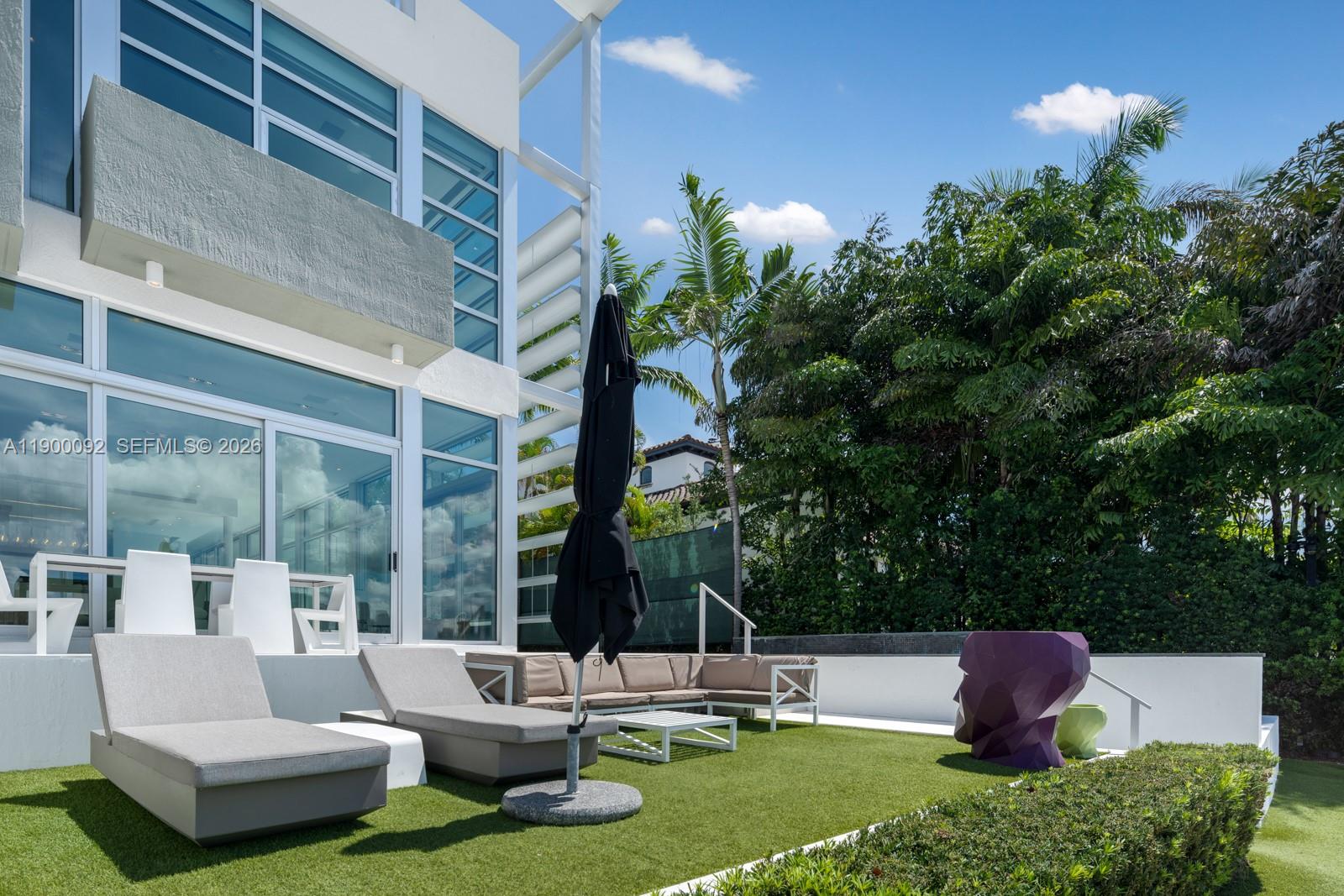 440 S Hibiscus Dr, Miami Beach FL 33139