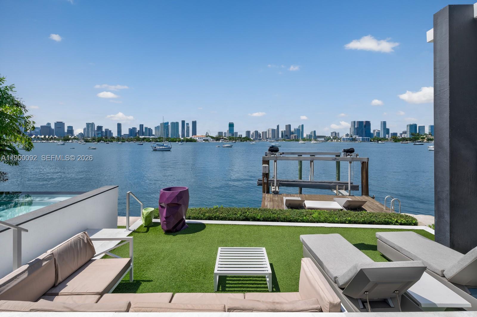 440 S Hibiscus Dr, Miami Beach FL 33139