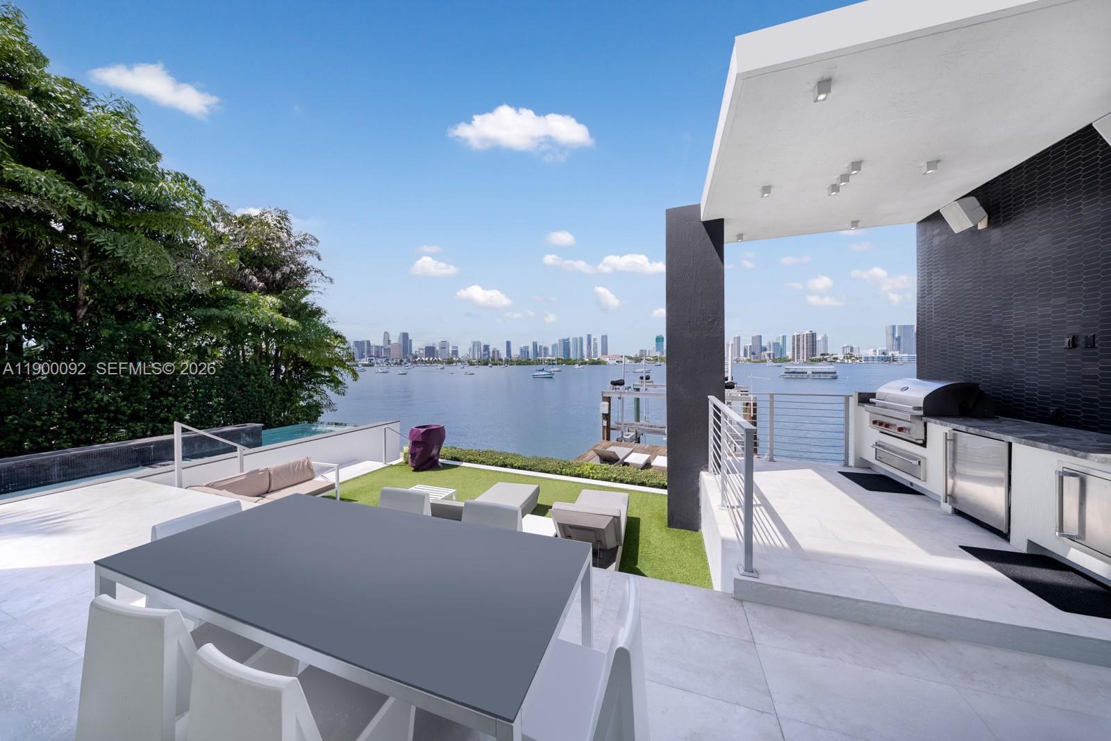 440 S Hibiscus Dr, Miami Beach FL 33139